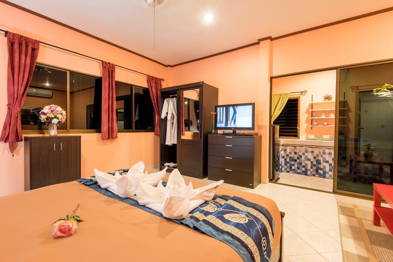 Tananza Resort & Homestay Phuket Nai Harn エクステリア 写真